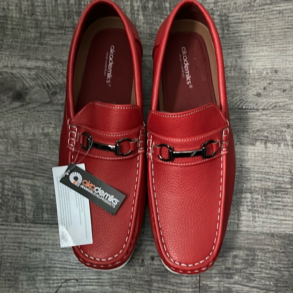Men’s Akademiks NWT Red Loafers